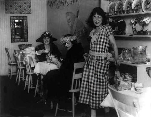 evelynnesbit'stearoom