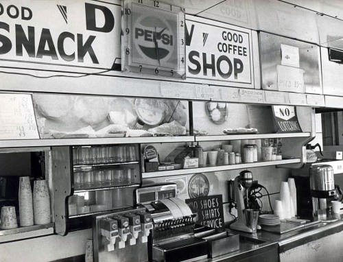 D&WSnackShop779